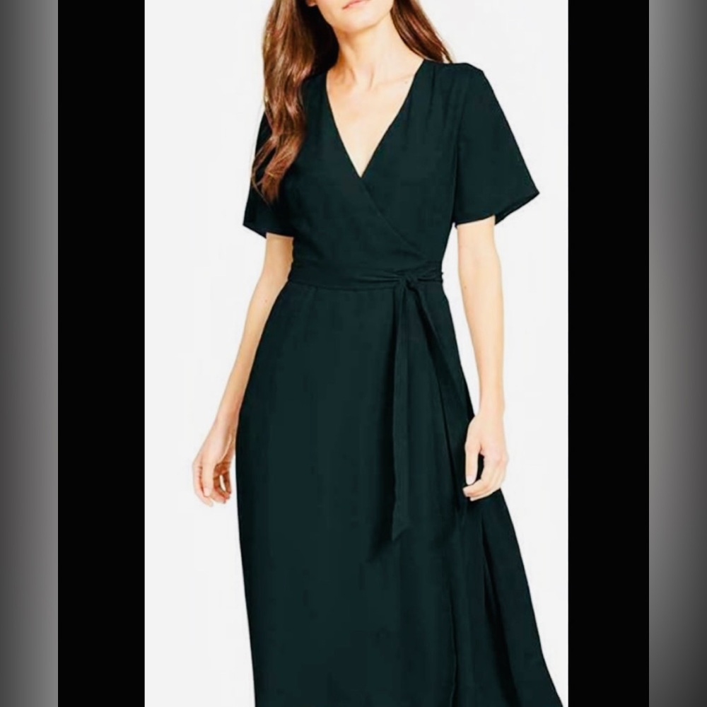 Wrap Dress. Black, Midi length. Capped Sleeve. Cotton Blend. Classic!